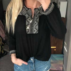 Embroidered detail top